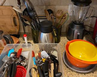 Large Assortment Kitchen Utensils