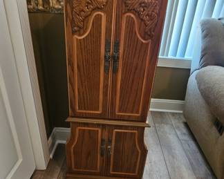 $50- Queen Anne Jewelry Armoire