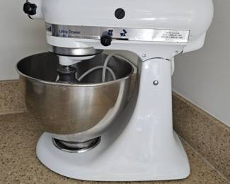 $300- Kitchen Aid Standing Mixer