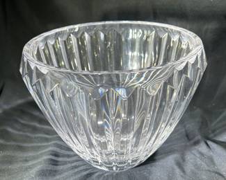Large Tapered Lead Crystal Ridged Body Centerpiece Bowl