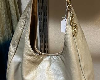 NAN reversible Leather Handbag 
