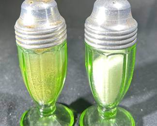 Still seeing green with these adorable salt and pepper shakers!