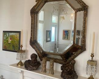 Fabulous French bevelled gold leaf mirror
🇫🇷 