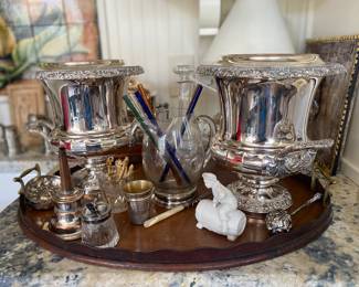 Great pair of matching champagne/wine buckets in beautiful condition, wonderful decanters , interesting bar items🥂