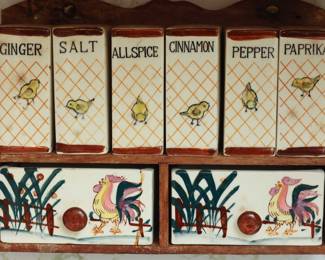 Vintage Fred Roberts Japan Rooster And Chicks Book Style Wood And Ceramic Spice Rack