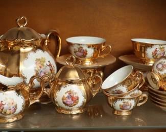 39 Pieces Bavaria Style Coffee Service  In White Porcelain Covered With Gold Leaf