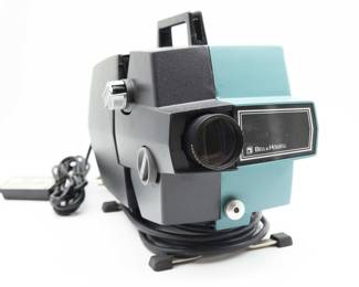 Bell & Howell Slide Projector / Still Picture Projector 