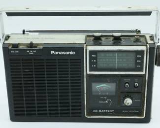 Panasonic  FM - AM  Radio  MODEL RF-1060 - Tested