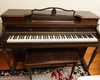 New York Winter Company Console Piano 