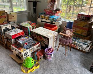 Vintage Toys!! Lots of cool finds! 
