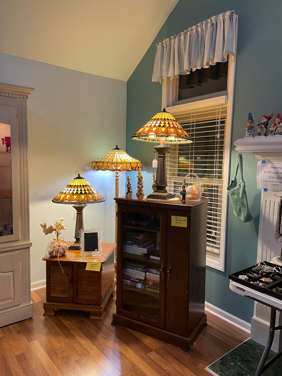 Lake Angela Richmond Estate Sale UPDATED starts on 3/23/2024