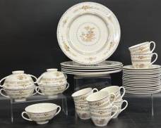 Fine Royal Doulton Hamilton TC1090 China Dinner Plates, Saucers Tea Cups, and Soup Cups
