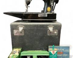 Vintage Singer 221 Featherweight Sewing Machine (AM686420) With Thread, Sewing Machine Oil and Singer Buttonhole Attachment
