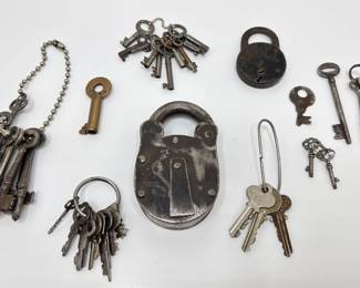 Antique Metal Keys & Locks
Lot #: 132