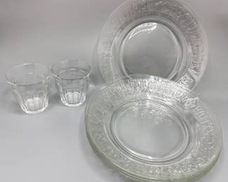 Vintage Duralex: 2 Juice Glasses & 4 Pressed Glass Plates
Lot #: 122