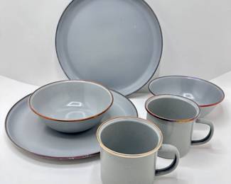 Barebones Camping Enamelware: 2 Plates, 2 Bowls & 2 Mugs, Never Used Value: $65
Lot #: 83