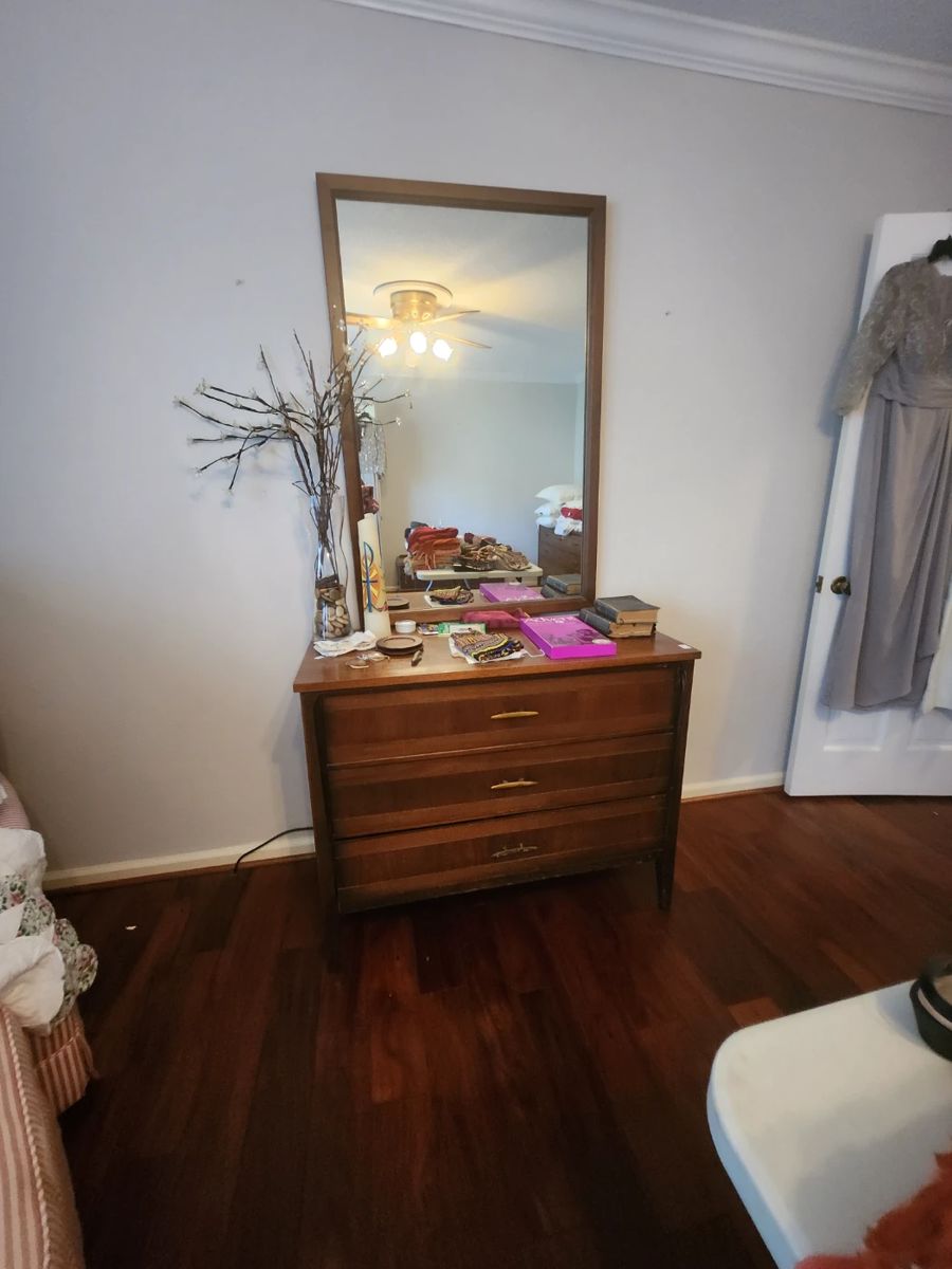 Treasured Memories Estate Sales in Dalton, GA starts on 3/22/2024