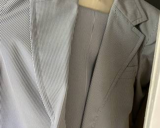 That seersucker suits is salivating for a sultry Saturday soiree in Savannah.