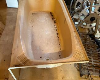 #59	Dog Kennel Bath (as is)	 $20.00 
