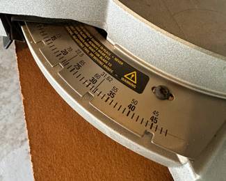 #42	Dewalt Compound Miter Saw w/Craftsman Table Model DW705 Type 2	 $300.00 
