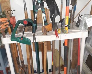 Yard Tools & Holder