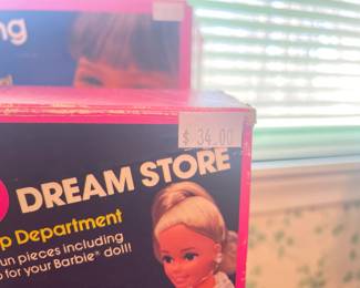 Barbie dream store