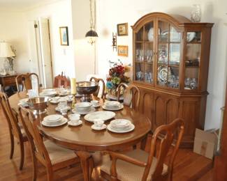 Davis Dining Room Suite