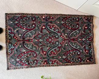 Chain stitch rug