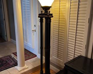 Floor lamp