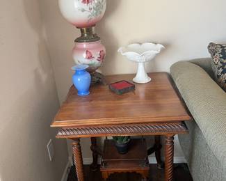 Beautiful antique parlor table, and antique Gone With The Wind lamp