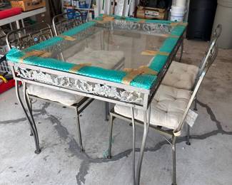 Vintage outdoor iron table and chairs 