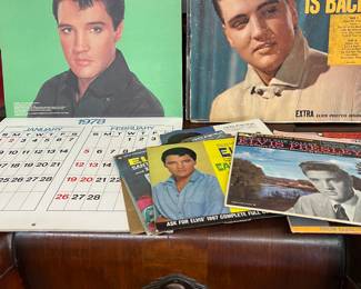 Elvis calendar & albums 