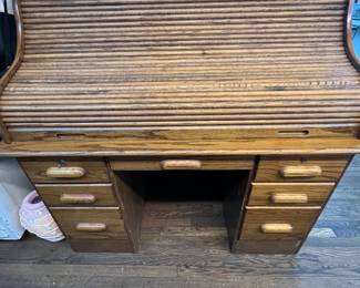Oak roll top desk 