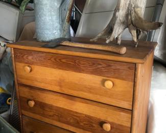 Several dressers and chest of drawers 