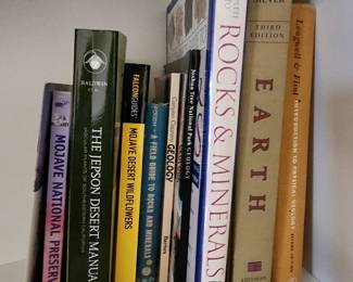 Assorted books including LOADS of cookbooks
$2-$5