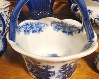 Cracker Barrel Blue Rose And White Floral Porcelain Basket