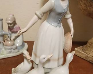 LLadro Style Porcelain Lady Feeding Ducks Figurine 