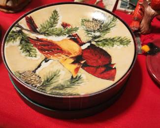 Cardinal Plate Set