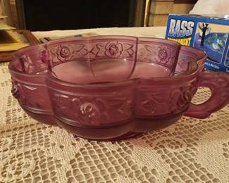1950s Jeannette Glass Company Aztec Double Handled Bowl