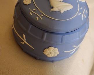 Small Round Resin Blue White Trinket Ring Box Girl w/Lid