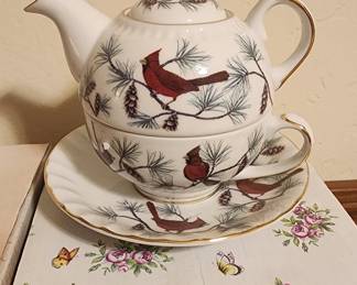 Cardinal Tea for One 