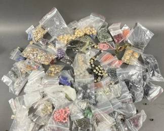 Lot 106 | Lot Of Beads