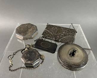 Lot 126 | Antique Compacts & Coin Purses