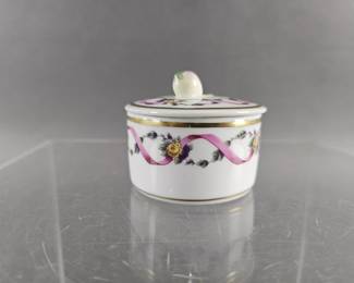 Lot 174 | Vintage Richard Ginori Trinket Box