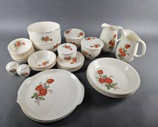 Lot 319 | Vintage Universal Cambridge Pottery Lot