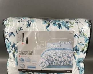 Lot 395 | New Home Expressions Bedding Set MSRP $130