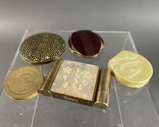 Lot 115 | Vintage/Antique Compacts
