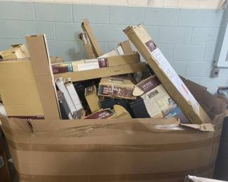 Lot 401 | Large Pallet Of Wood & Vinyl Blinds