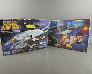 Lot 82 | Vintage Star Trek USS Enterprise & Game