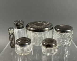 Lot 131 | Antique Sterling Silver Vanity Dishes